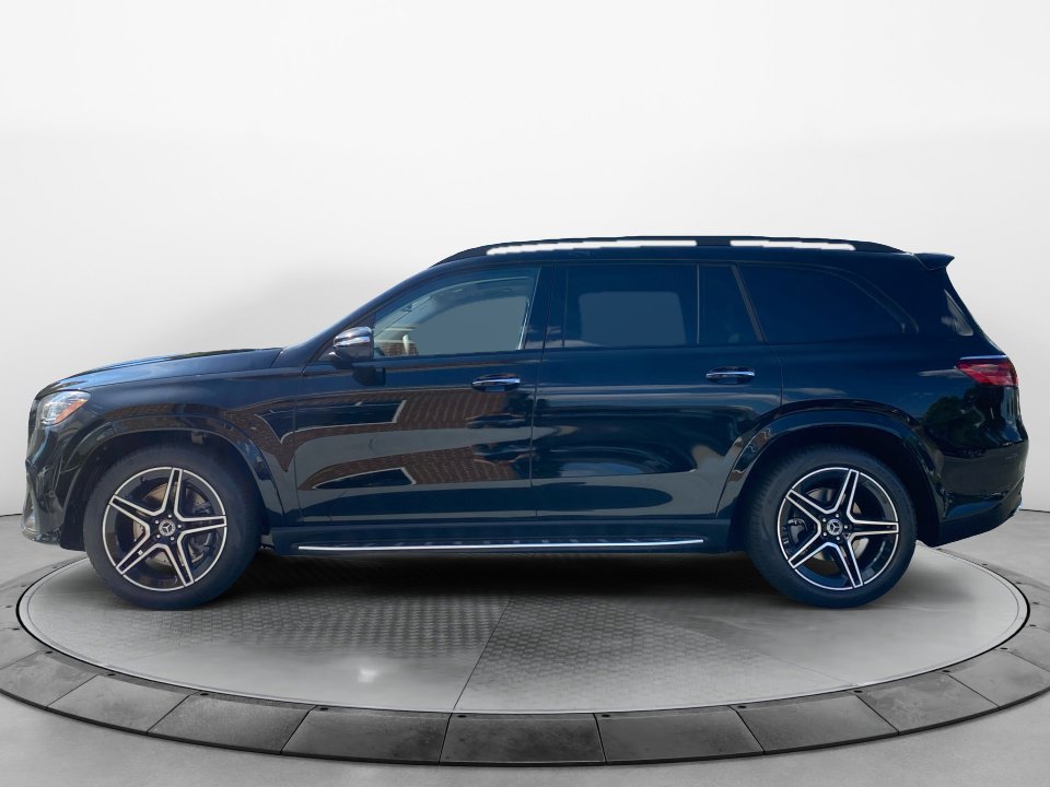 New 2026 Mercedes-Benz GLS 450 4MATIC image 4