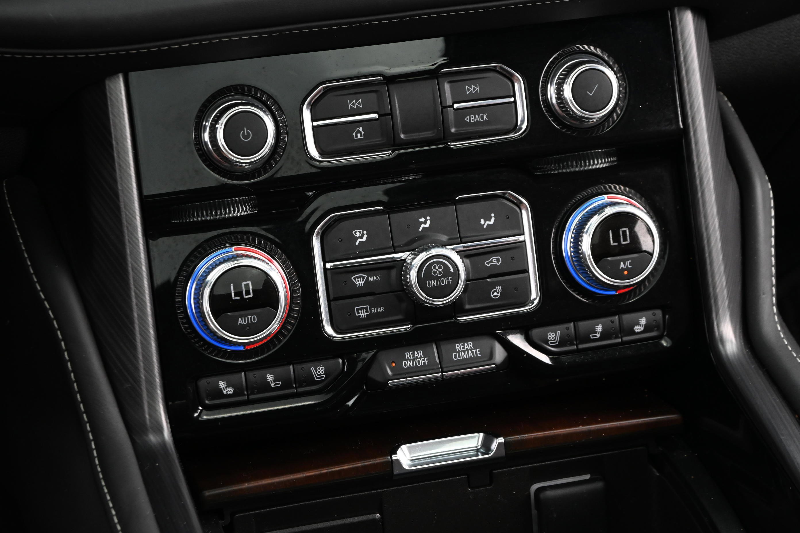 Used 2023 GMC Yukon Denali Ultimate AWD/4WD image 19