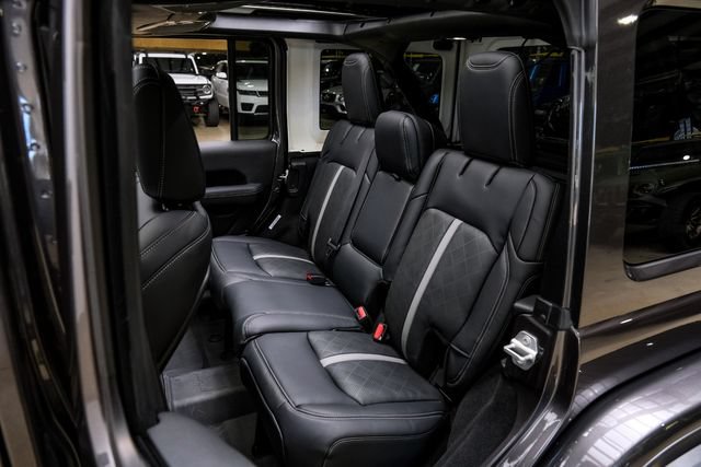 Used 2025 Jeep Wrangler Unlimited Rubicon 392 AWD/4WD image 89