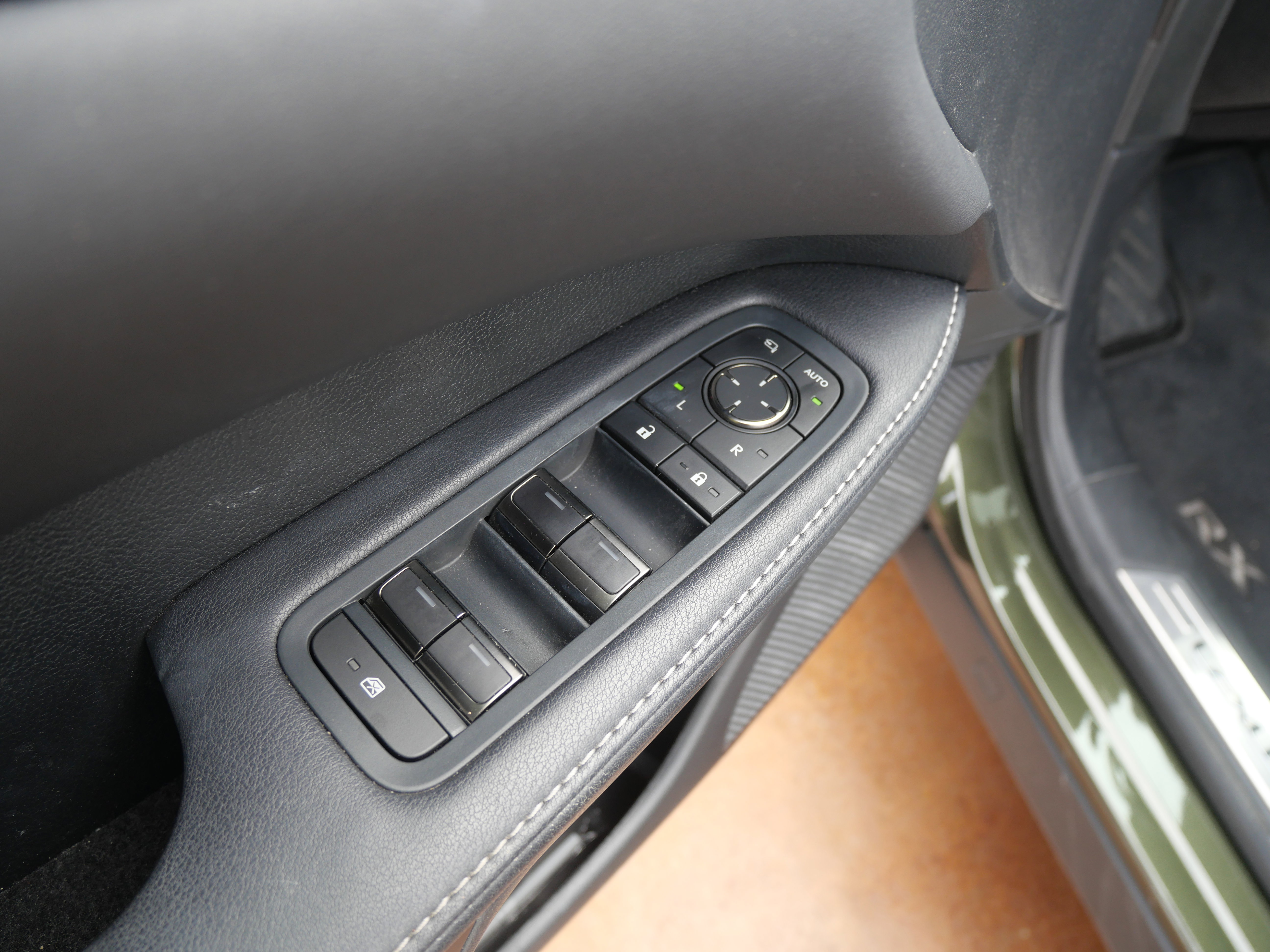 Used 2024 Lexus RX 350 Premium image 7