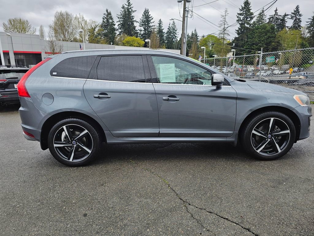 Used 2016 Volvo XC60 T6 R-Design Platinum w/ Climate Package image 8