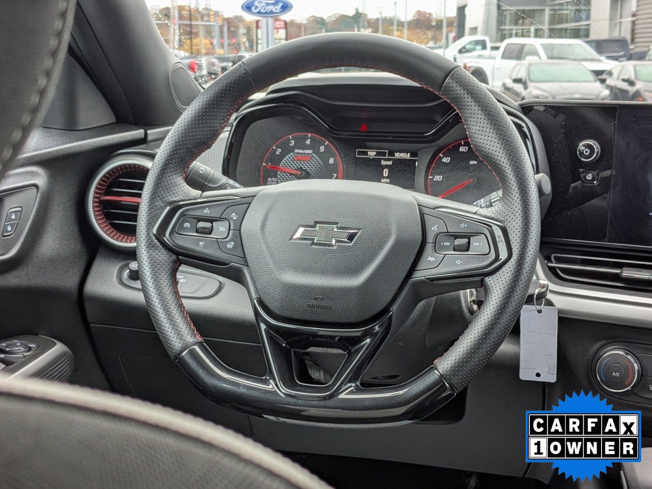 Used 2024 Chevrolet Trax RS w/ Sunroof Package image 15