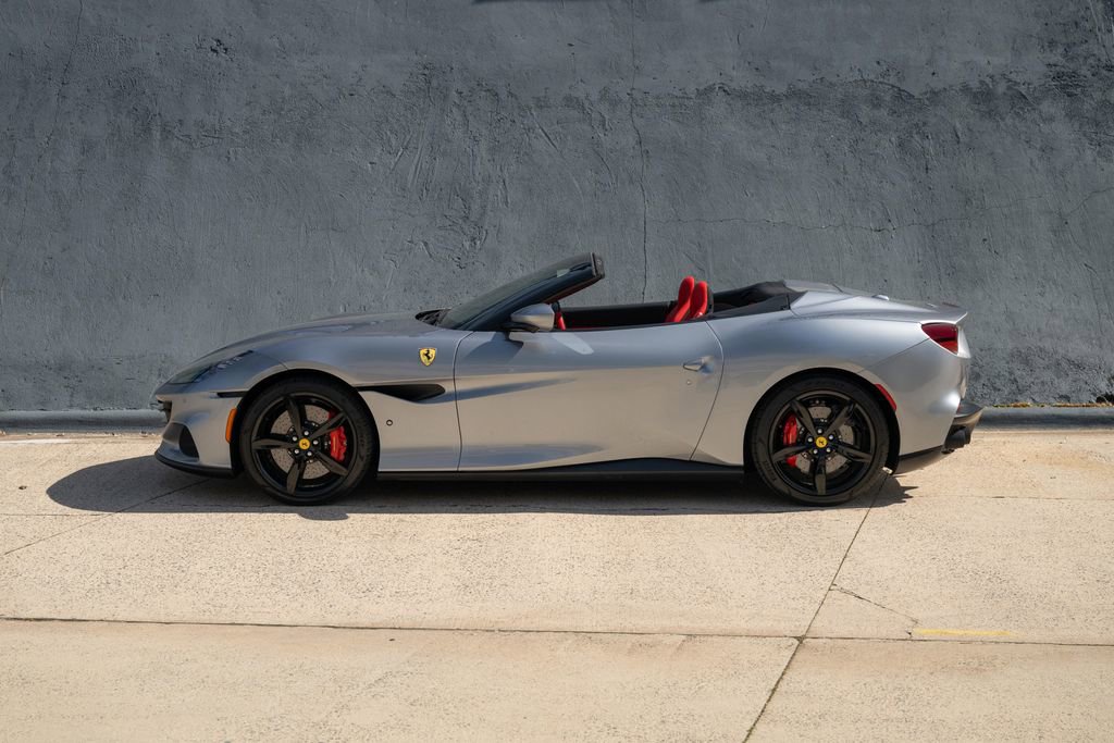 Certified 2022 Ferrari Portofino M image 4