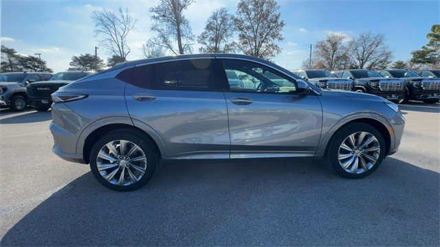 New 2026 Buick Envista Avenir image 9