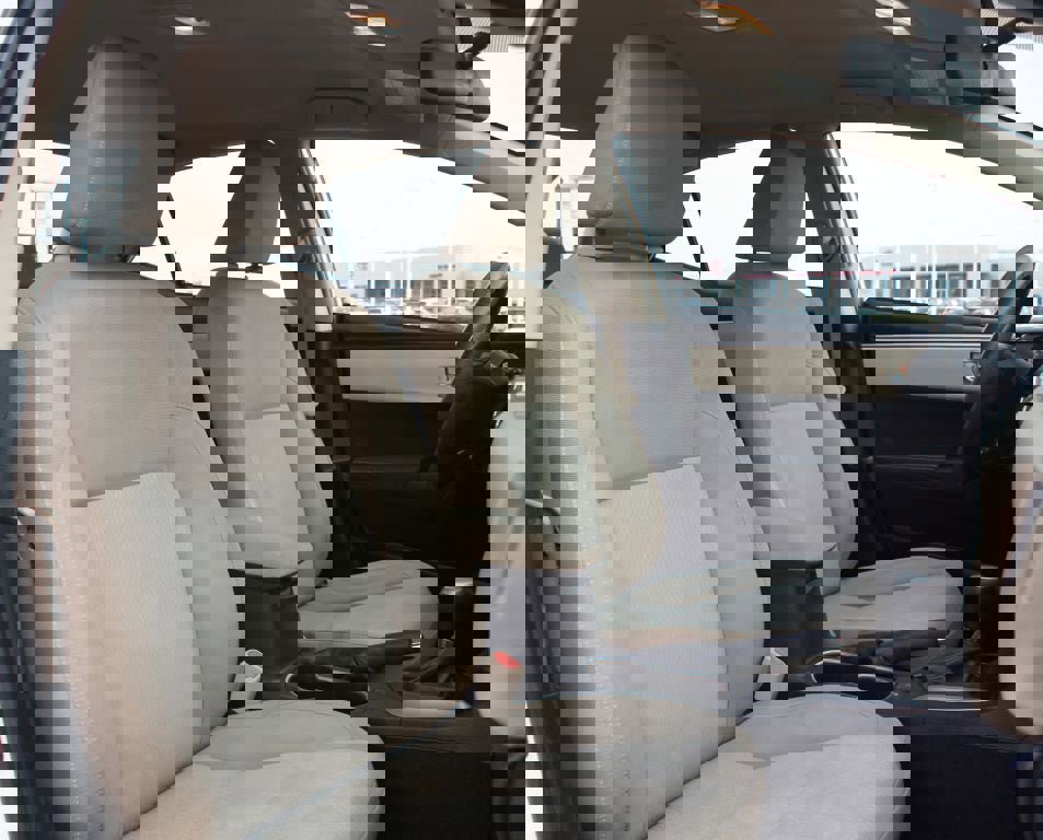 Used 2016 Toyota Corolla LE image 21