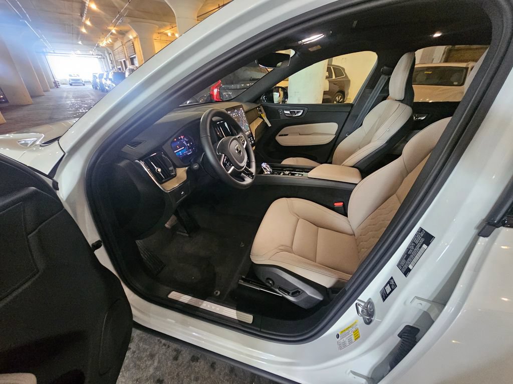 Used 2026 Volvo XC60 B5 Plus w/ Protection Package Premier AWD/4WD image 18