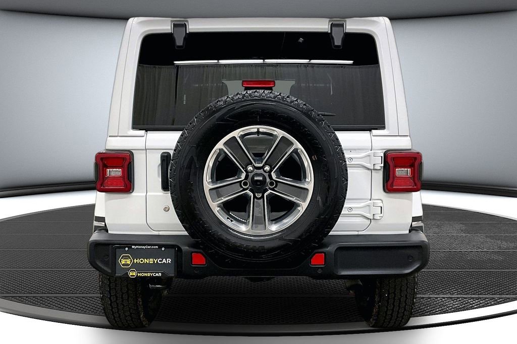 Used 2018 Jeep Wrangler Unlimited Sahara w/ Dual Top Group image 5