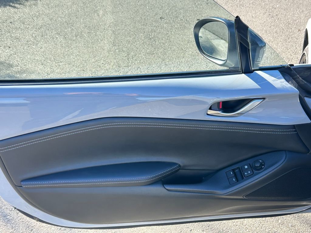 Used 2024 MAZDA MX-5 Miata Club image 11