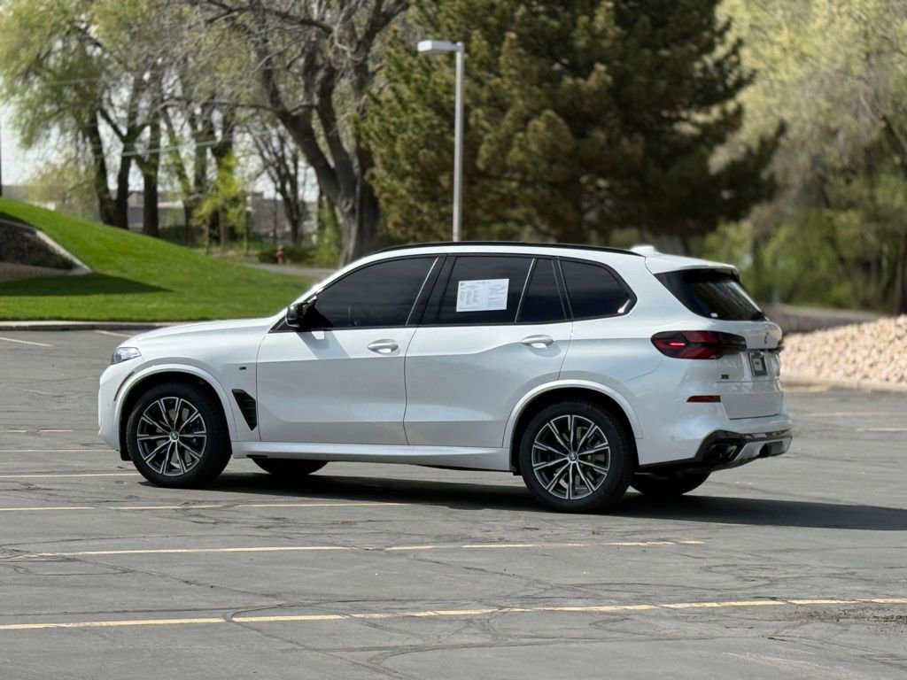 Used 2026 BMW X5 M60i image 7