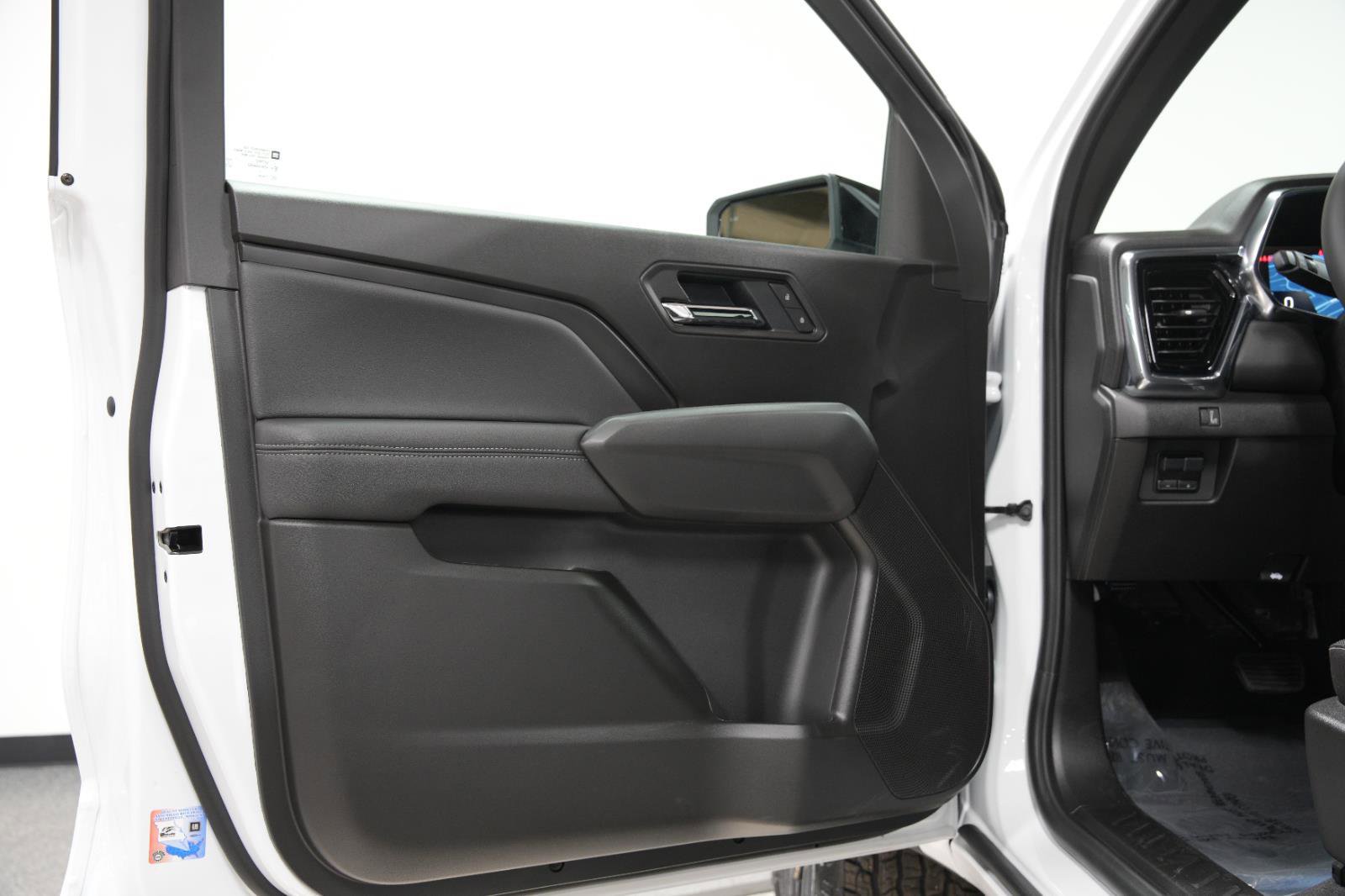 New 2025 GMC Canyon Elevation image 22