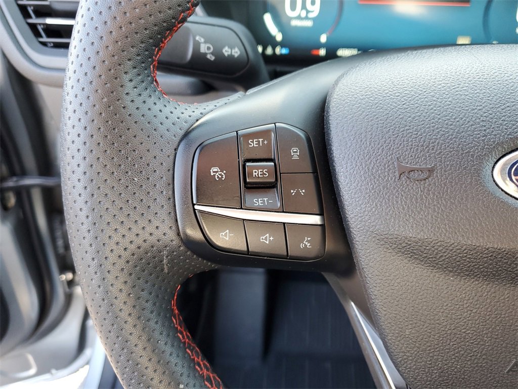 Certified 2023 Ford Escape ST-Line Elite w/ Premium Technology Package image 18