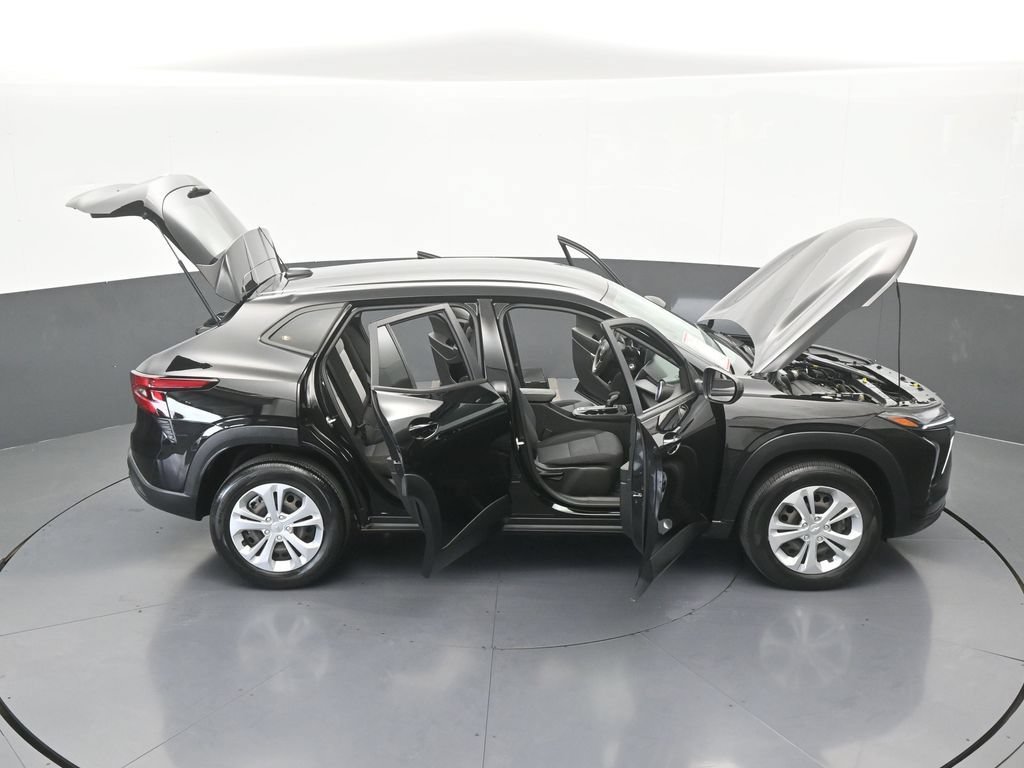 Used 2024 Chevrolet Trax LS FWD image 61