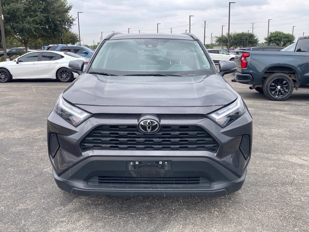 Used 2025 Toyota RAV4 XLE FWD image 2