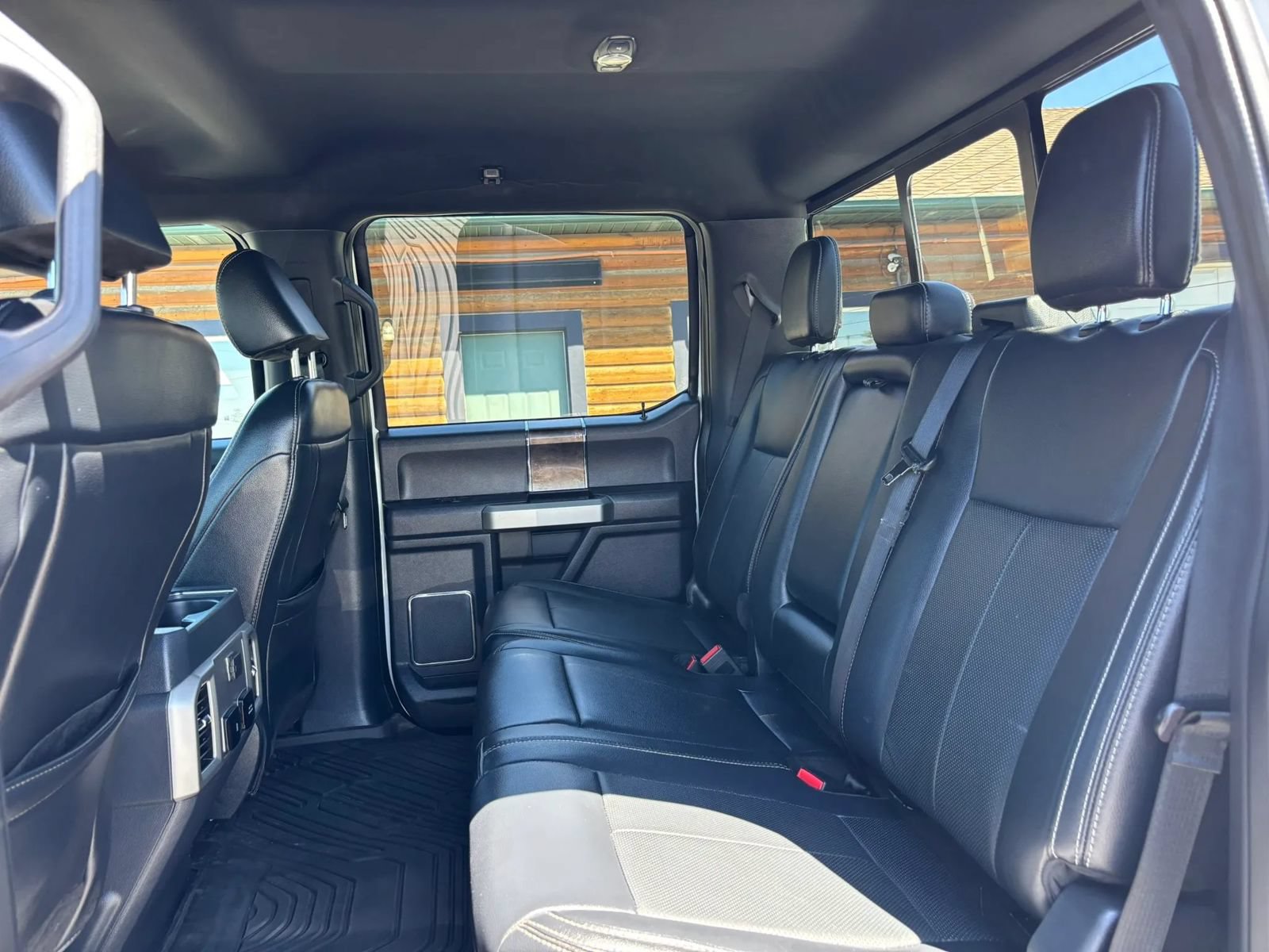 Used 2022 Ford F250 Lariat w/ Lariat Value Package AWD/4WD image 17