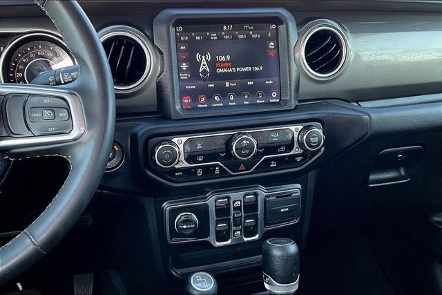 Used 2023 Jeep Gladiator Overland AWD/4WD image 10