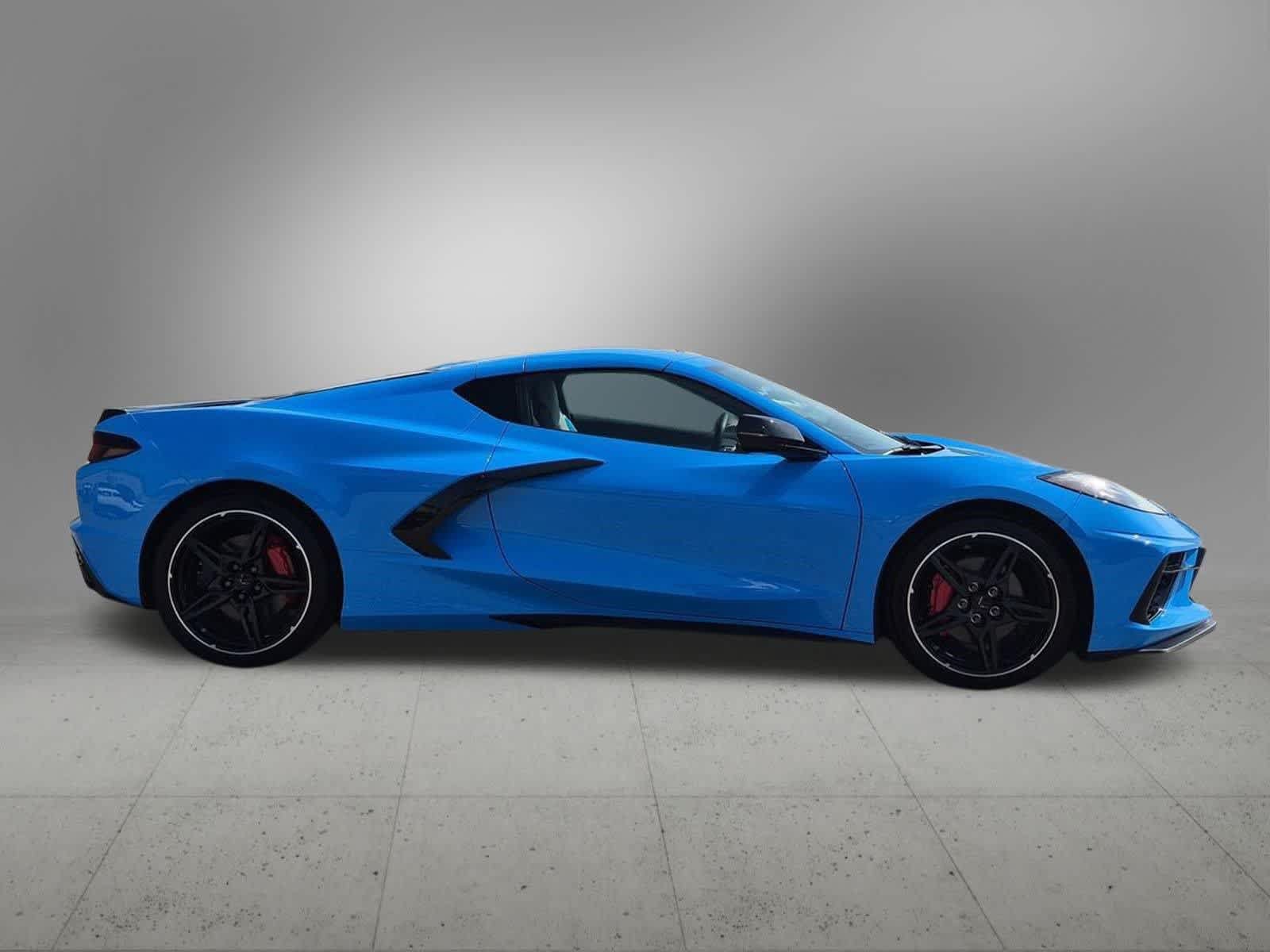 Used 2025 Chevrolet Corvette Stingray Preferred Cpe w/ 2LT RWD image 7