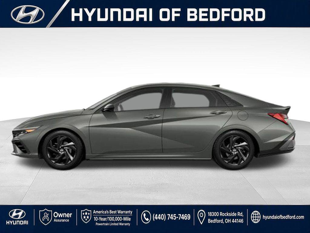 New 2026 Hyundai Elantra SEL Sport FWD image 2