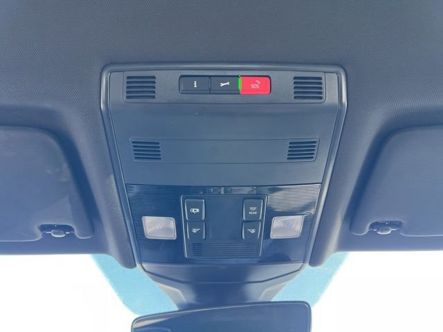 Used 2025 Volkswagen Jetta Sport image 23