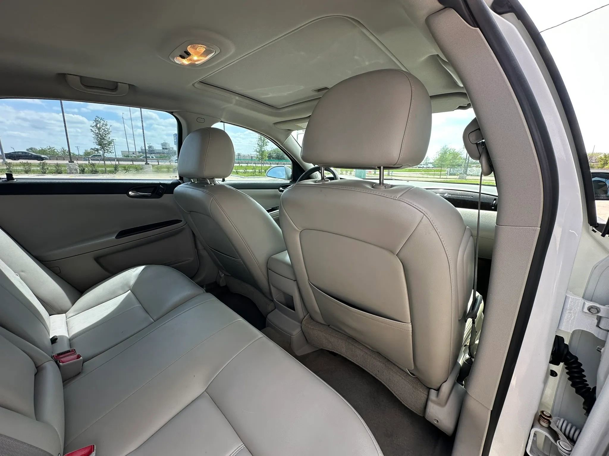 Used 2013 Chevrolet Impala LTZ image 18