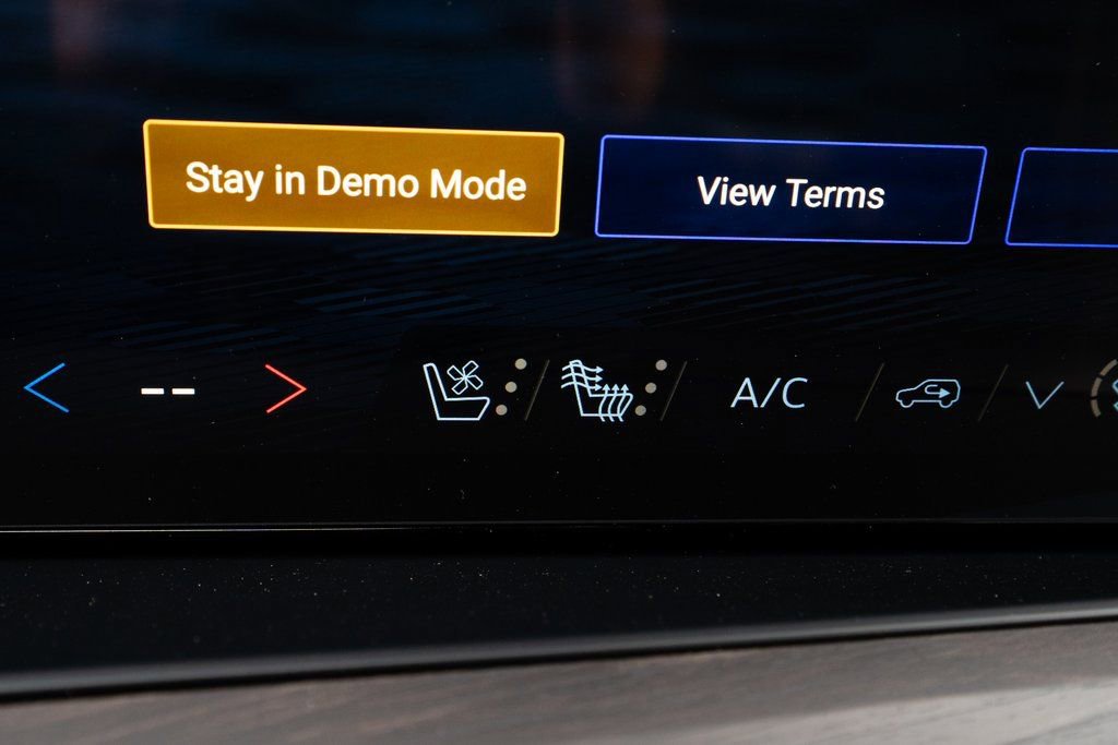 New 2025 Chevrolet Suburban Premier w/ LPO, Get Active Package image 26