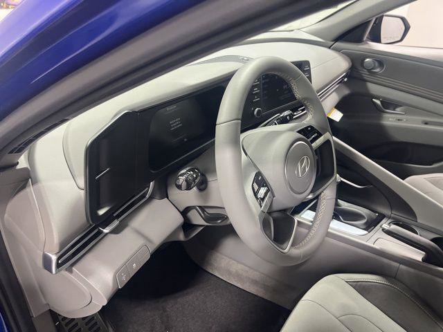 New 2026 Hyundai Elantra Sport image 9