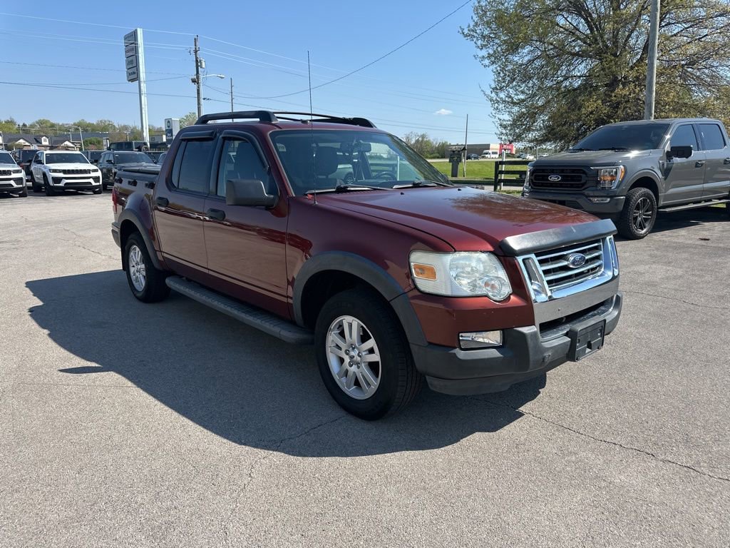 Used 2009 Ford Explorer Sport Trac XLT image 2