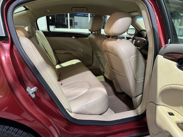 Used 2011 Buick Lucerne CXL image 12