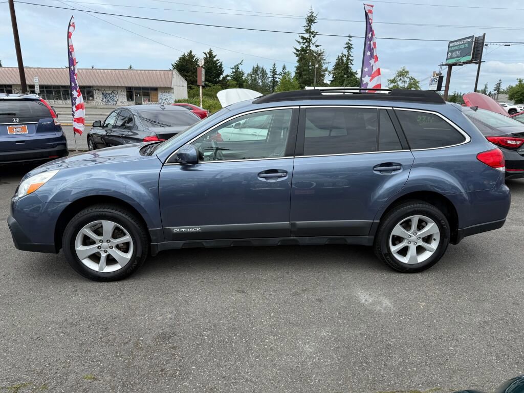 Used 2013 Subaru Outback 2.5i Premium w/ Popular Pkg 1A image 4