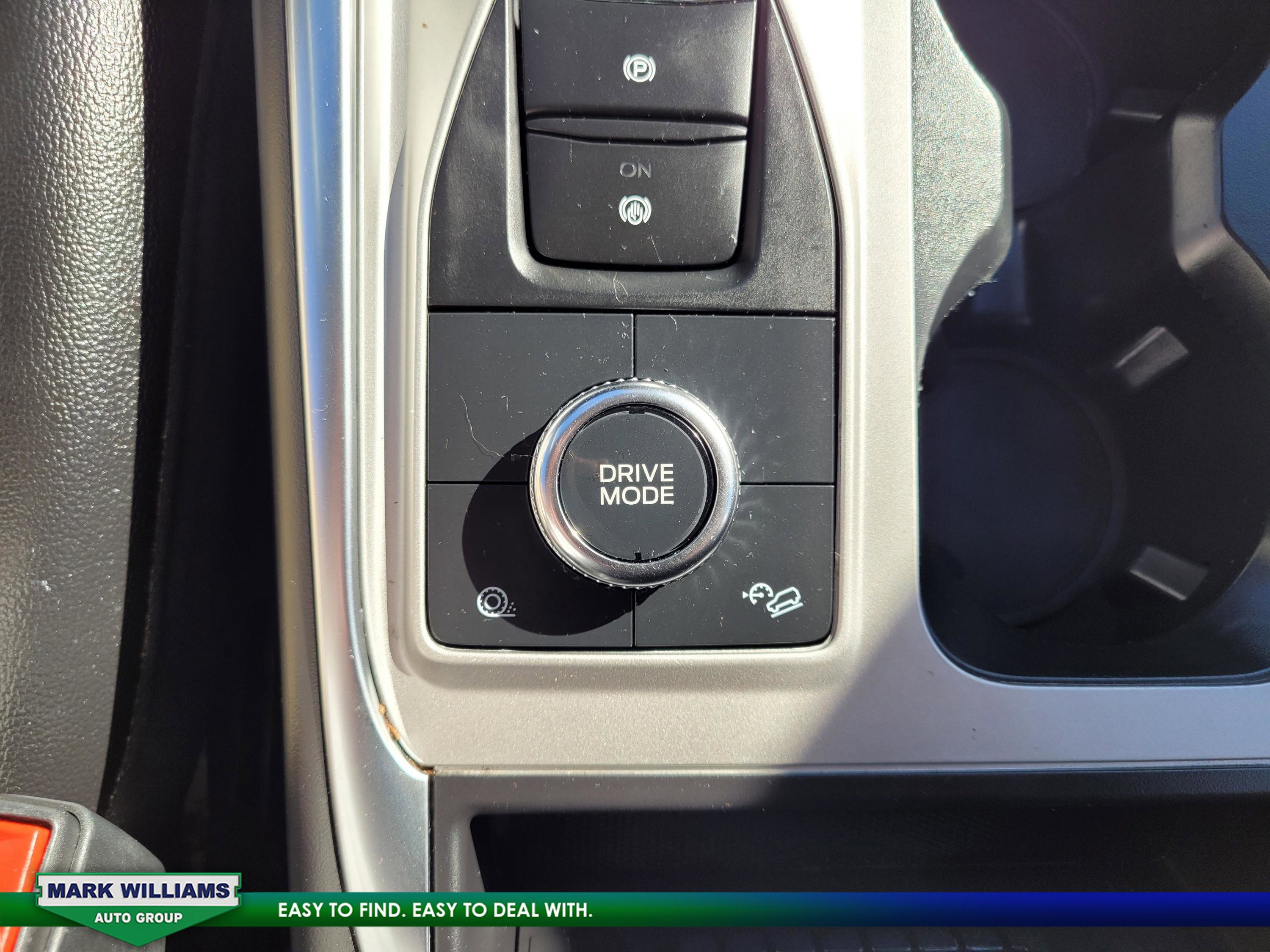 Used 2023 Ford Explorer Limited w/ Limited Technology Package image 26