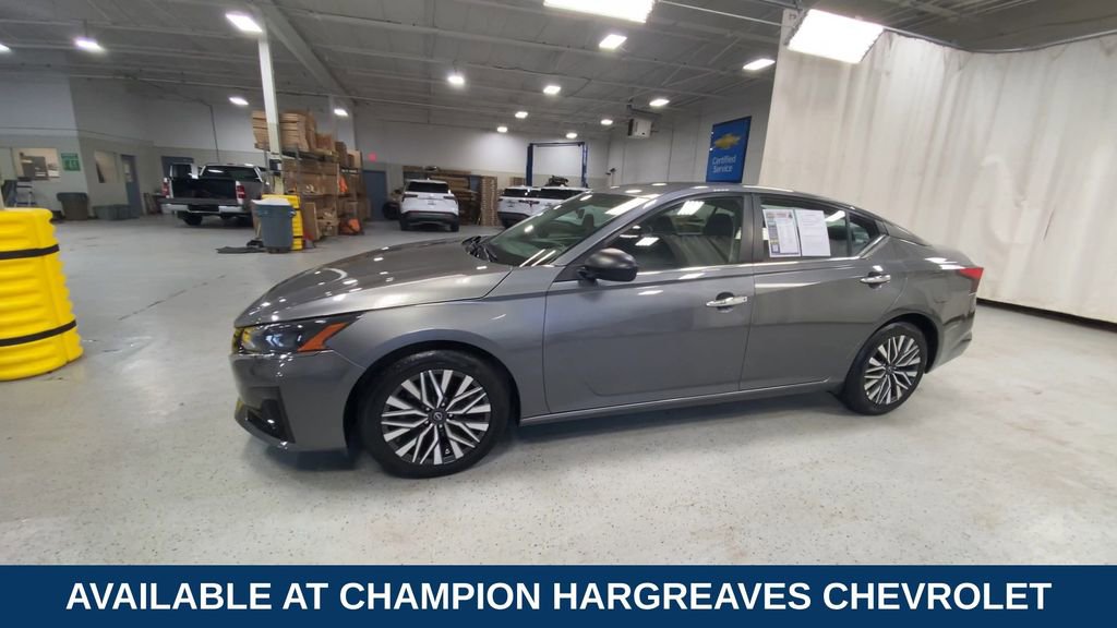 Used 2024 Nissan Altima 2.5 SV image 6