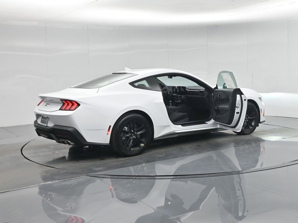 New 2026 Ford Mustang GT image 4
