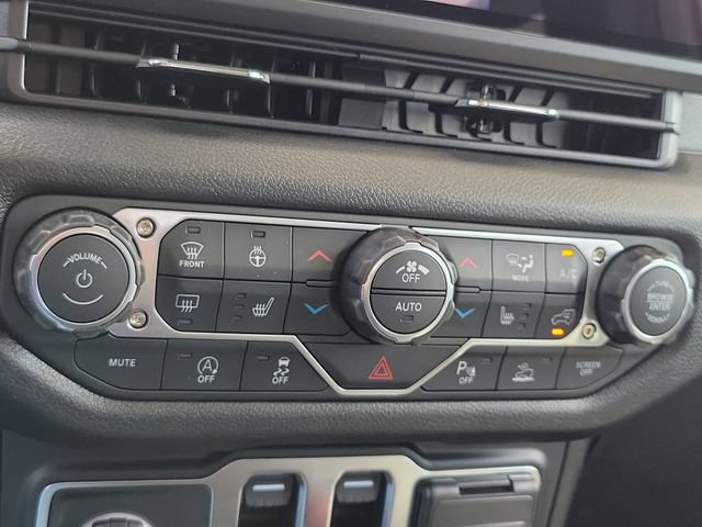 New 2026 Jeep Wrangler Sport AWD/4WD image 22