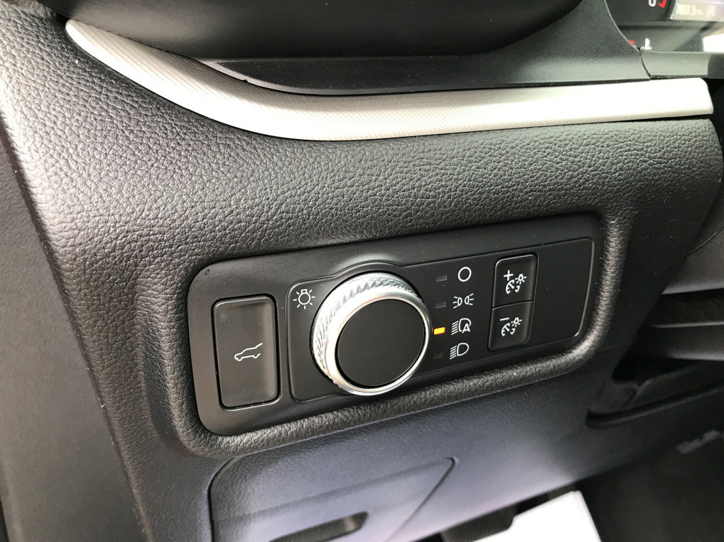 Used 2020 Ford Explorer XLT w/ Comfort Package image 14