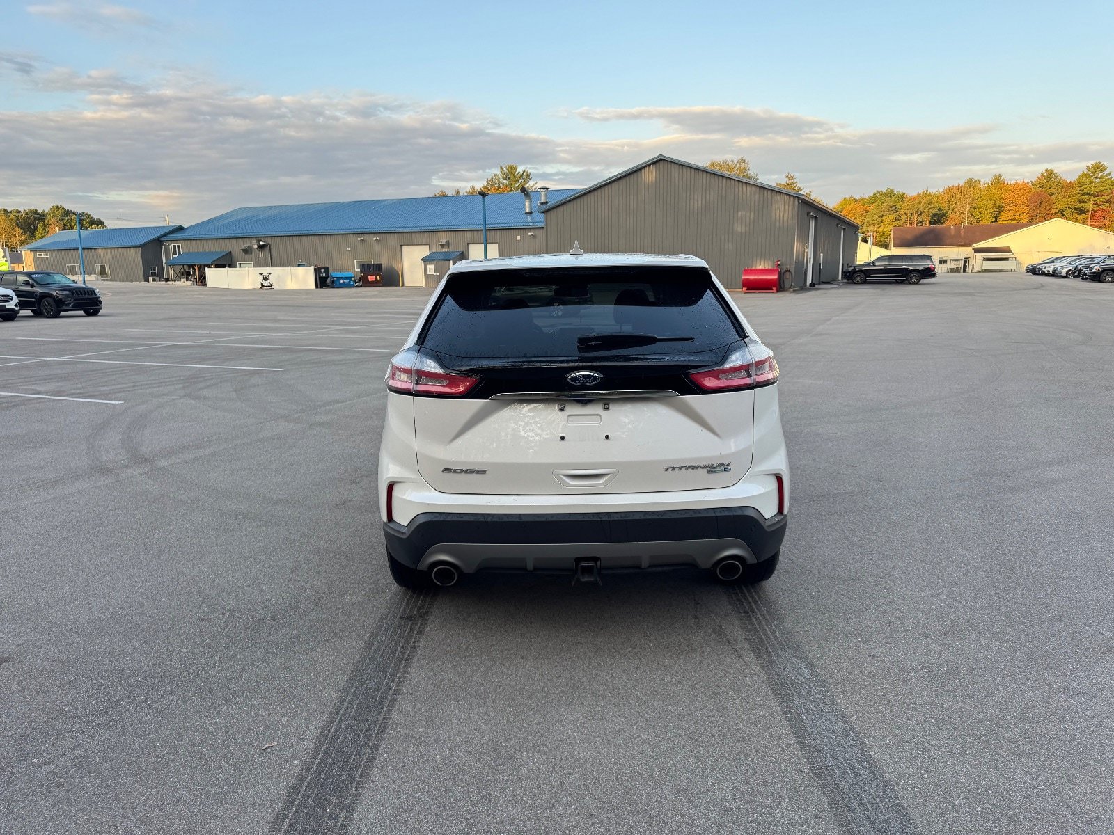 Used 2019 Ford Edge Titanium w/ Equipment Group 301A AWD/4WD image 7