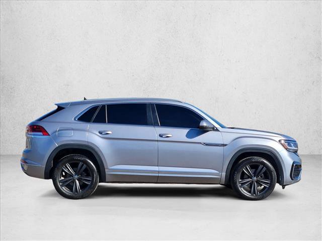 Used 2022 Volkswagen Atlas Cross Sport SEL R-Line AWD/4WD image 9