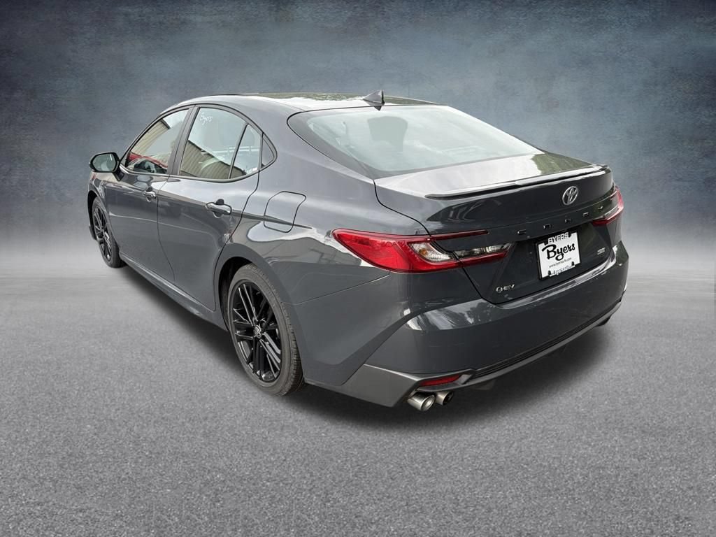 Used 2025 Toyota Camry SE FWD image 7