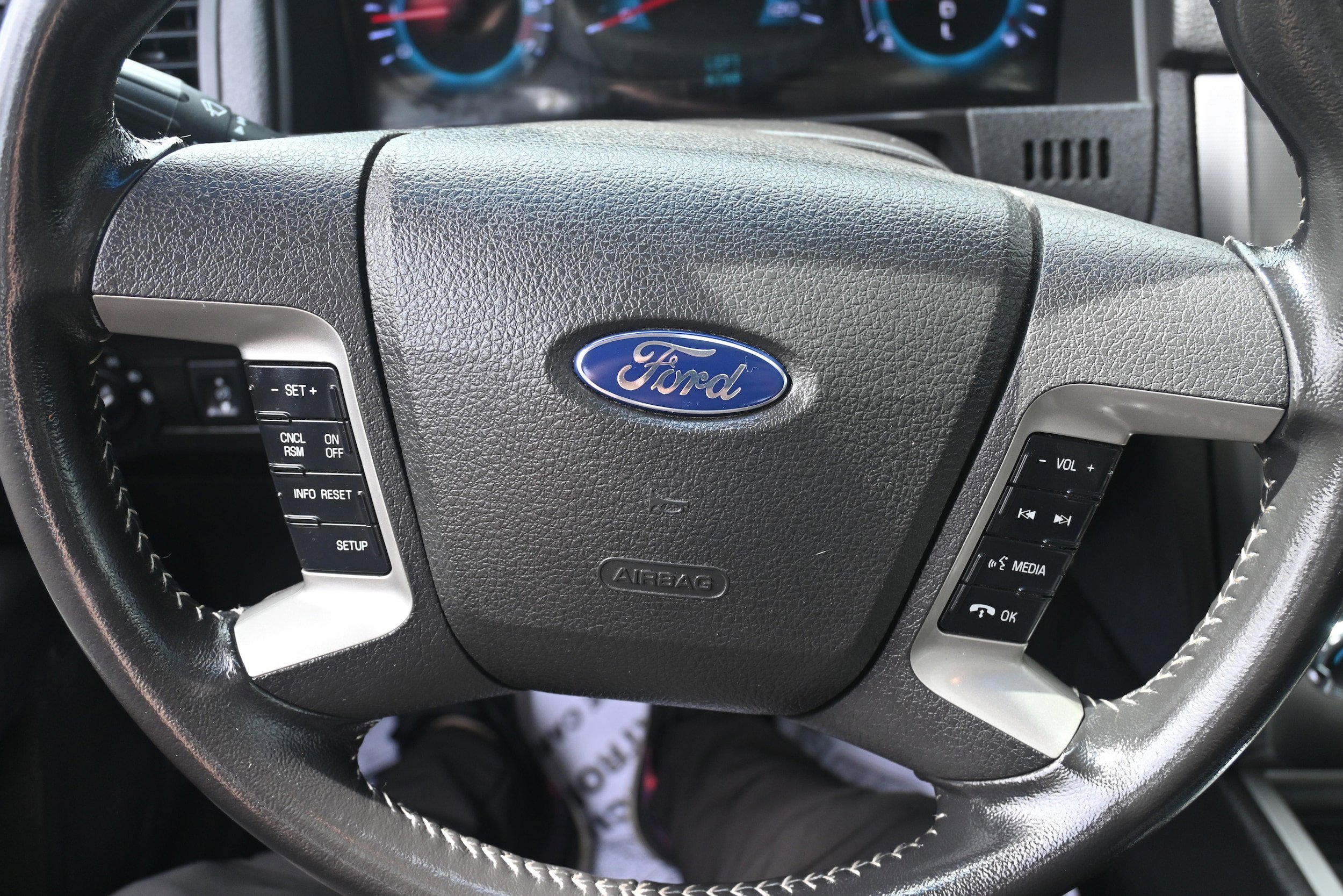 Used 2012 Ford Fusion SEL FWD image 11