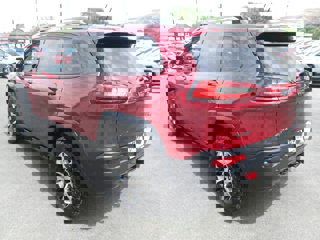 Used 2014 Jeep Cherokee Trailhawk w/ Technology Group image 4
