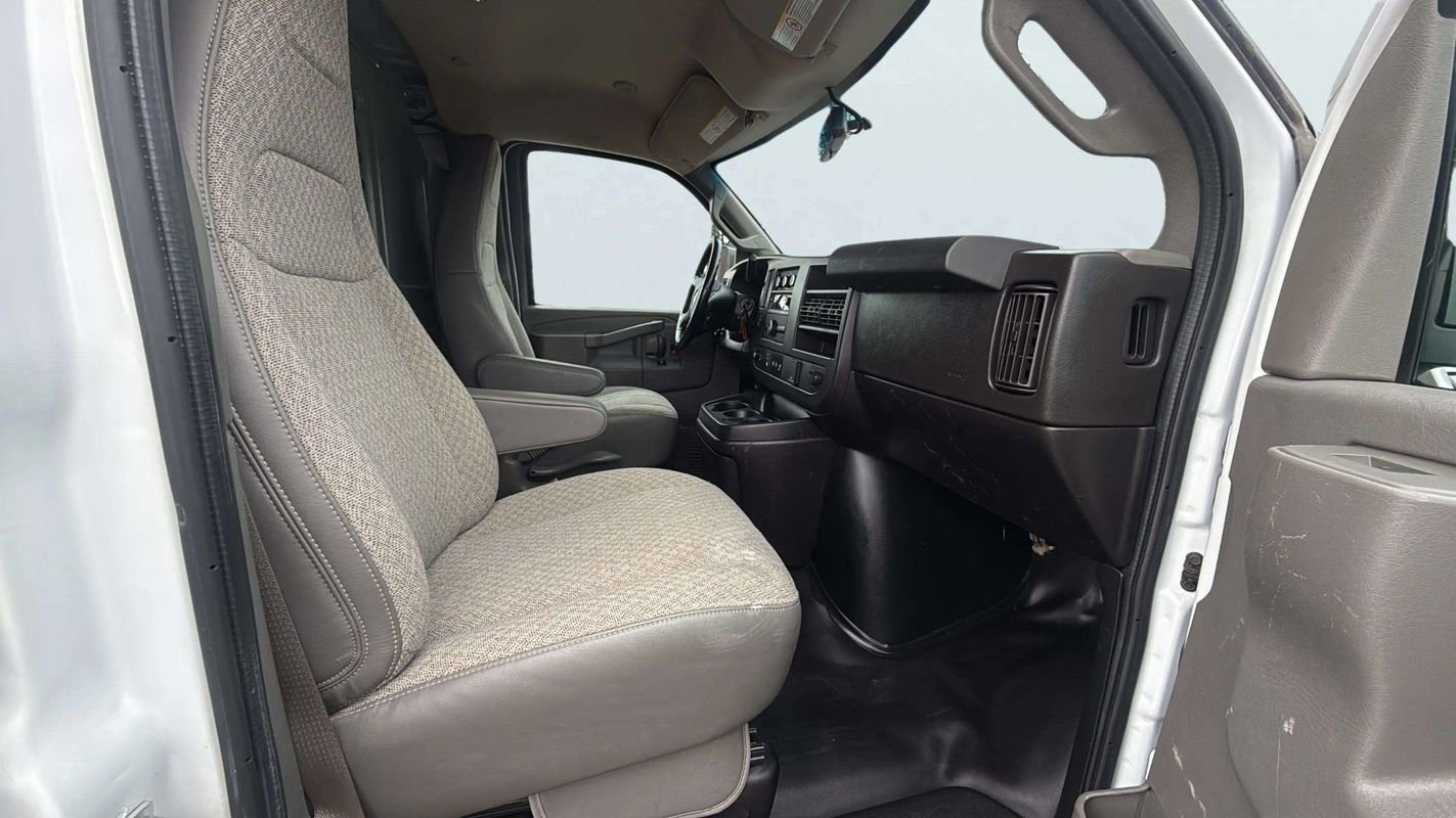 Used 2021 Chevrolet Express 2500 w/ Driver Convenience Package RWD image 14