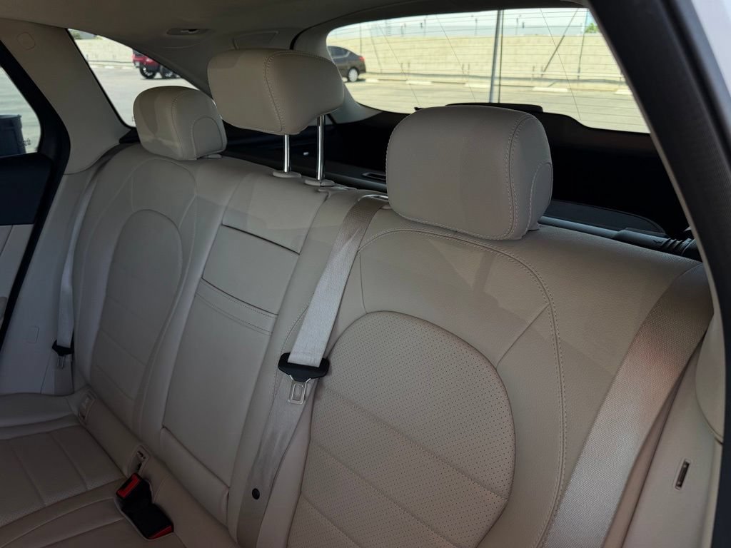 Used 2022 Mercedes-Benz GLC 300 image 10