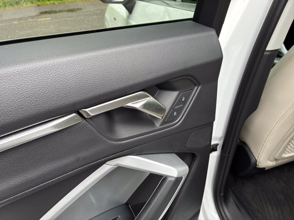 Used 2025 Audi Q3 2.0T Premium AWD/4WD image 70