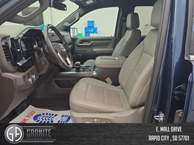 Used 2022 GMC Sierra 1500 SLT w/ SLT Convenience Package image 9