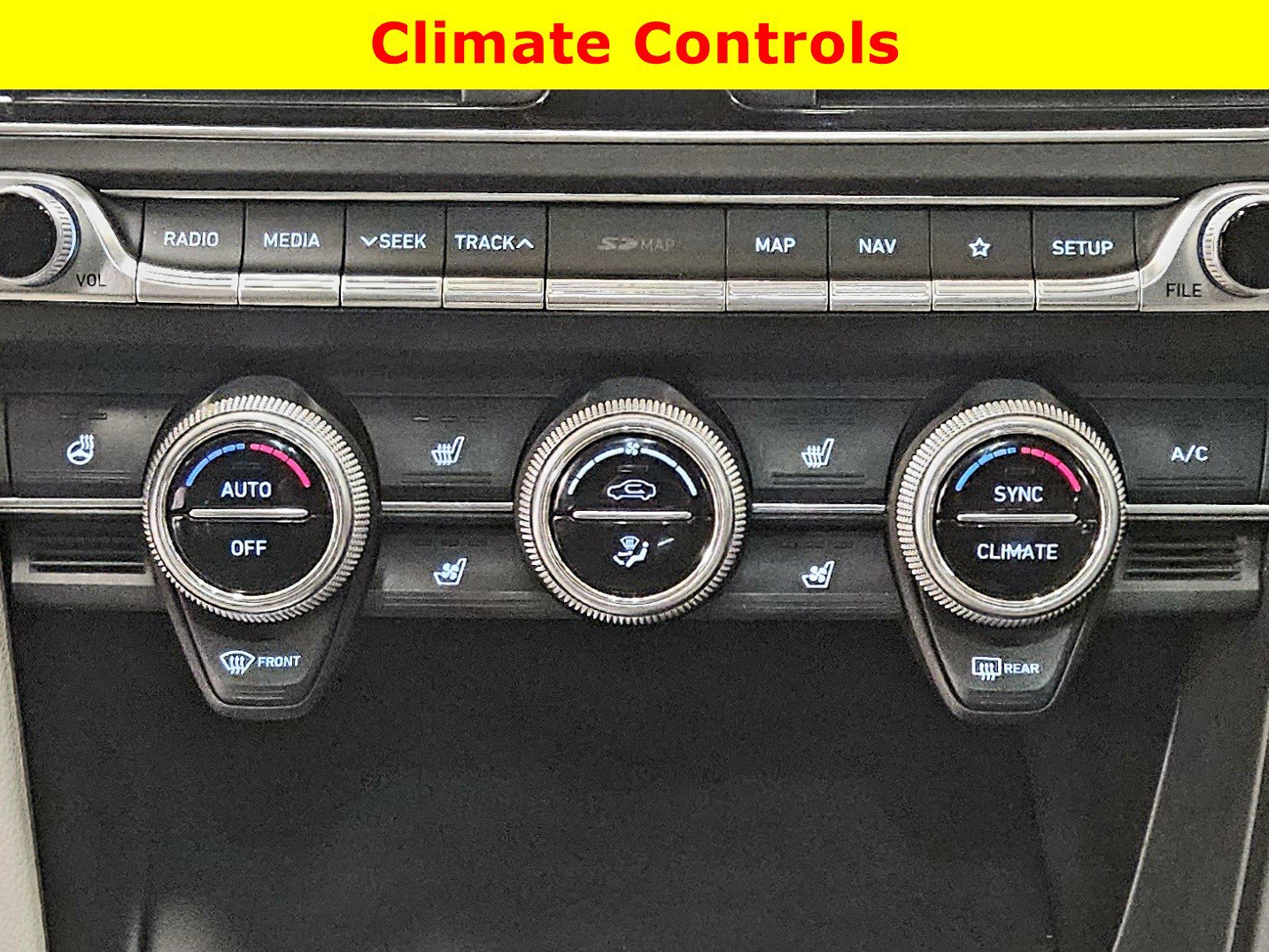 Used 2019 Genesis G70 3.3T Advanced image 31