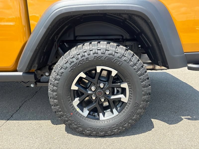 New 2026 Jeep Gladiator Rubicon w/ Steel Power Dome Hood Package AWD/4WD image 38