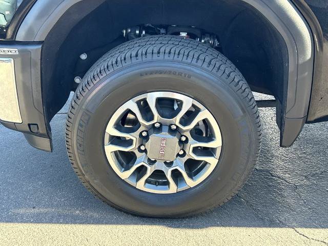 Used 2024 GMC Sierra 2500 SLT w/ SLT Premium Package AWD/4WD image 28
