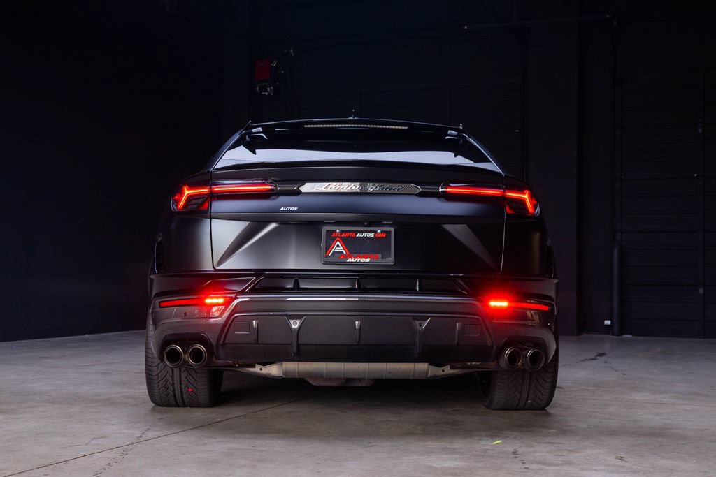 Used 2024 Lamborghini Urus Performante AWD/4WD image 16