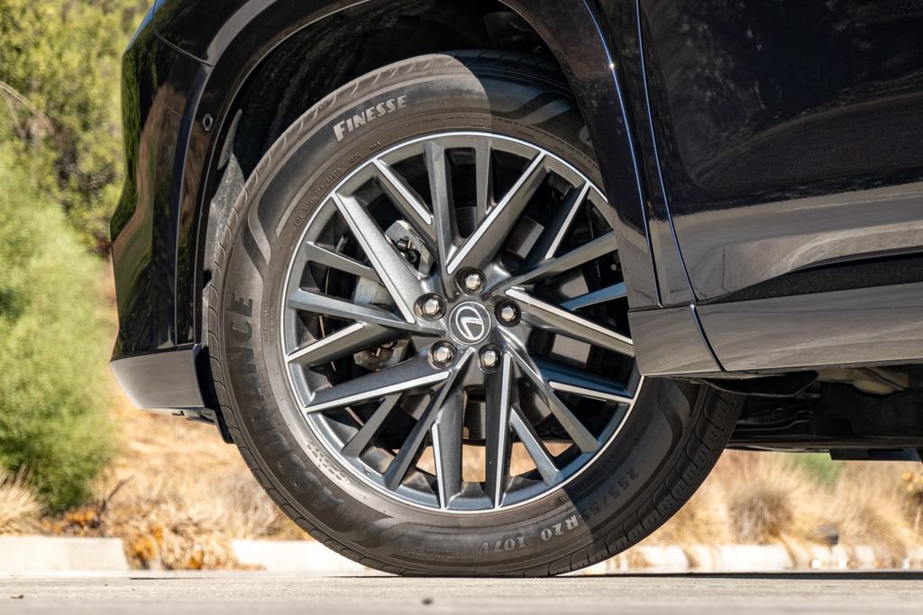 Certified 2025 Lexus TX 350 FWD w/ Technology Package image 9