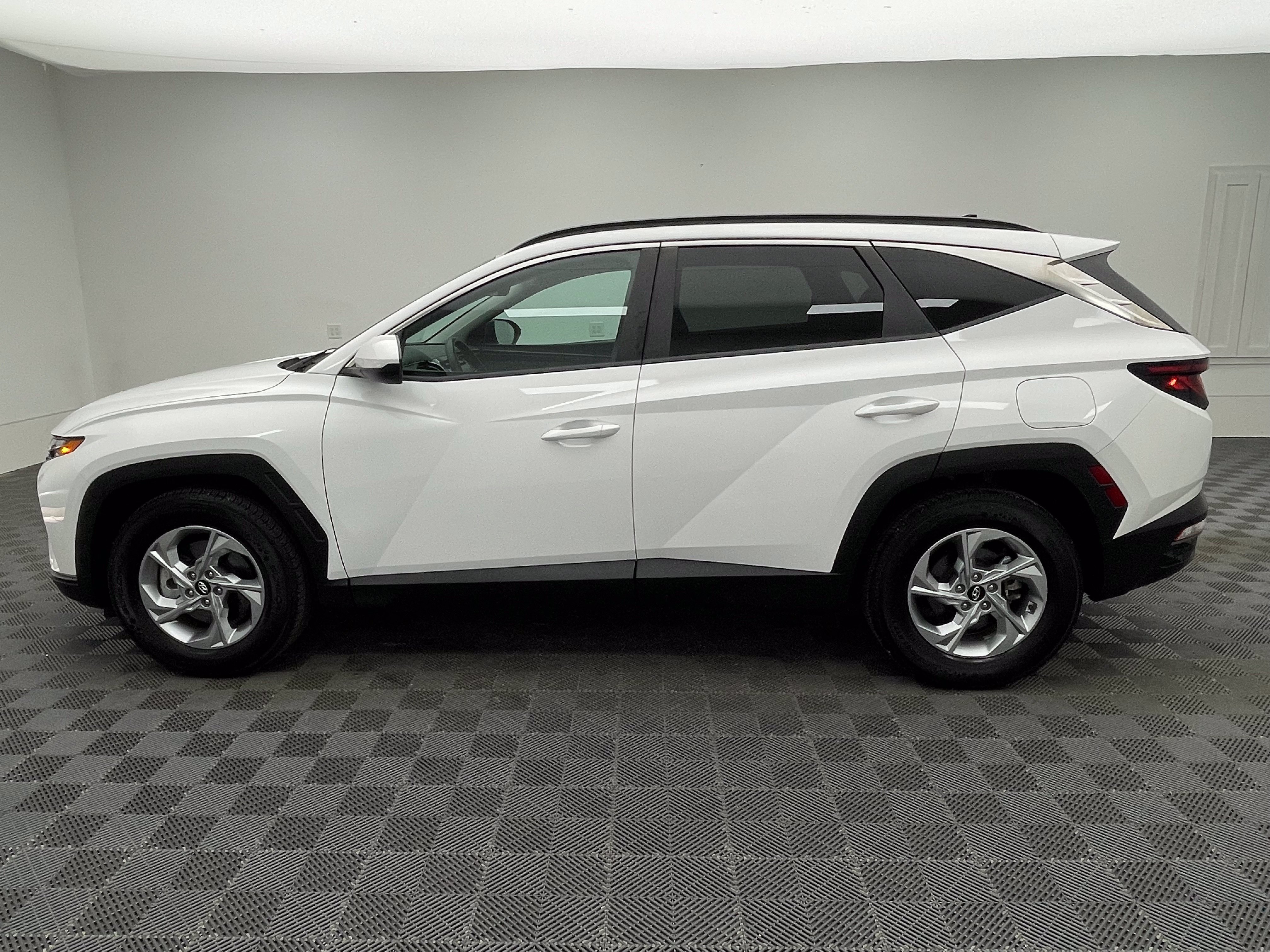 Used 2024 Hyundai Tucson SEL FWD image 12