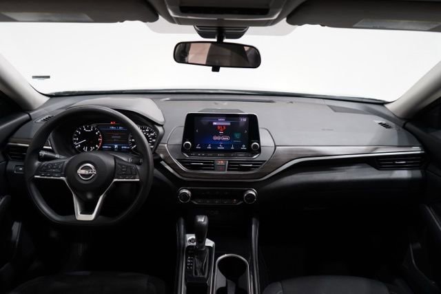 Used 2023 Nissan Altima 2.5 SV image 15