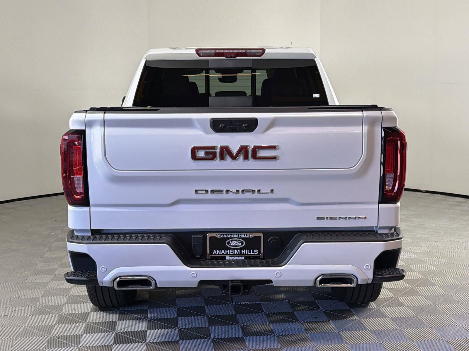 Used 2025 GMC Sierra 1500 Denali image 4